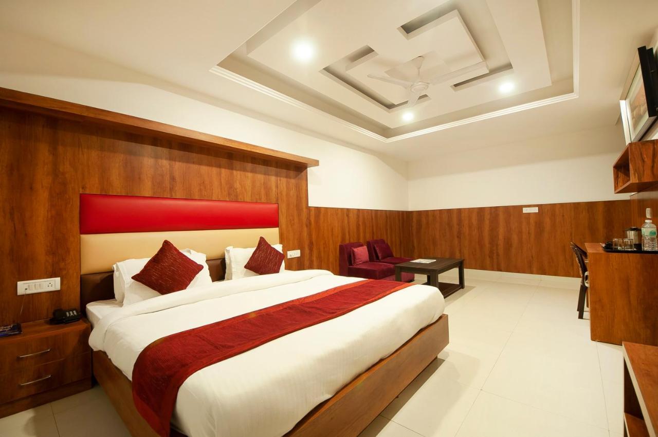 Hotel Sm Suits Near Delhi Airport-Unit By Grand Urban Luxury Nueva Delhi Exterior foto