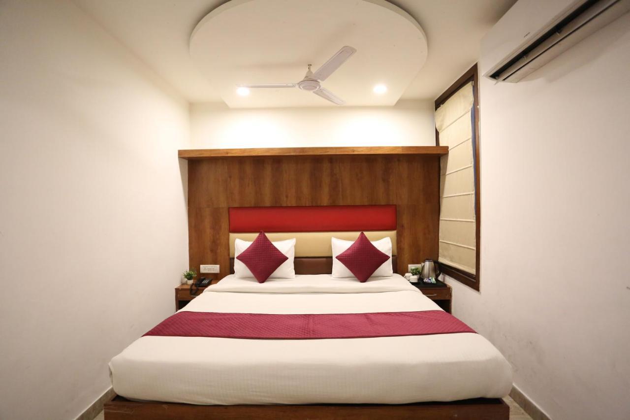 Hotel Sm Suits Near Delhi Airport-Unit By Grand Urban Luxury Nueva Delhi Exterior foto