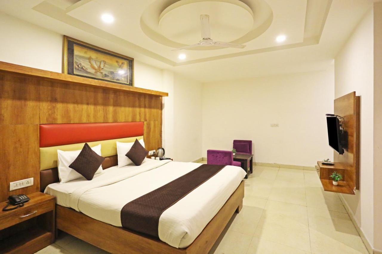 Hotel Sm Suits Near Delhi Airport-Unit By Grand Urban Luxury Nueva Delhi Exterior foto
