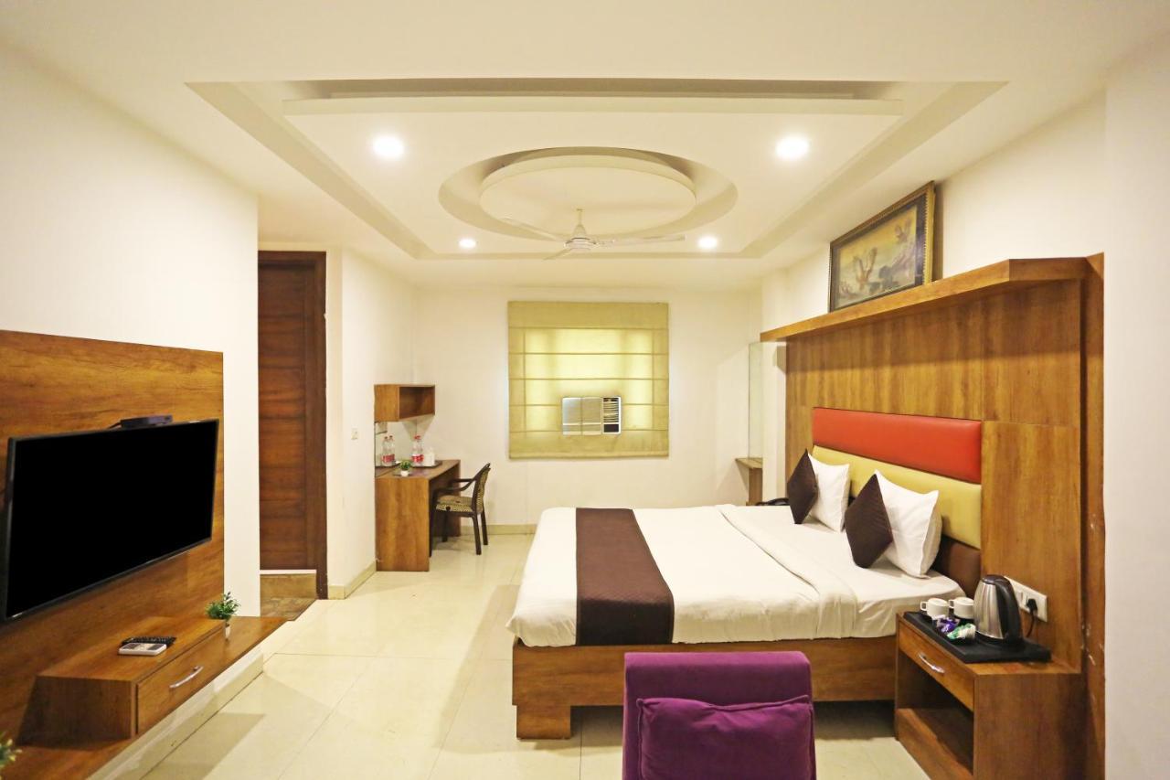 Hotel Sm Suits Near Delhi Airport-Unit By Grand Urban Luxury Nueva Delhi Exterior foto