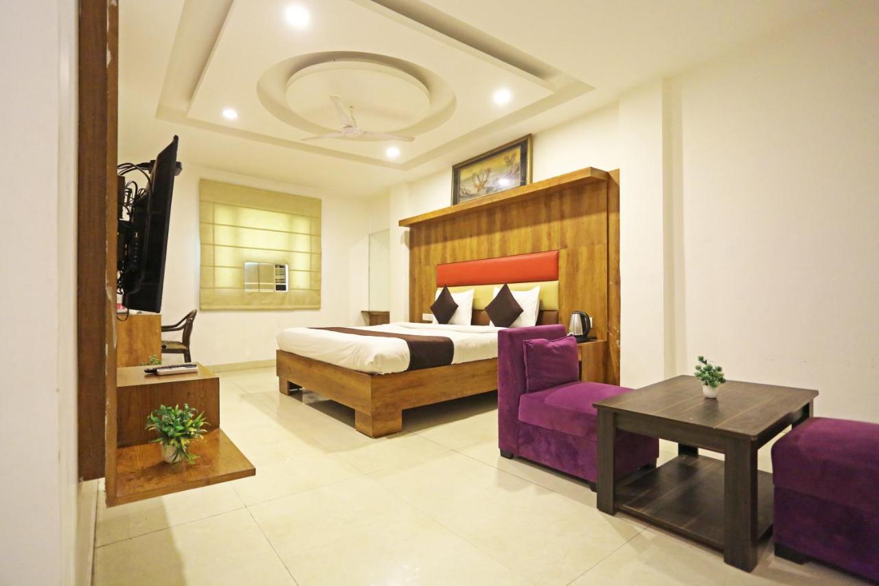Hotel Sm Suits Near Delhi Airport-Unit By Grand Urban Luxury Nueva Delhi Exterior foto