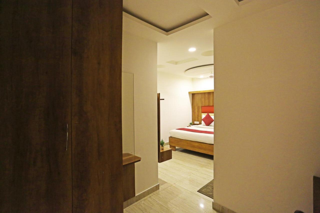 Hotel Sm Suits Near Delhi Airport-Unit By Grand Urban Luxury Nueva Delhi Exterior foto