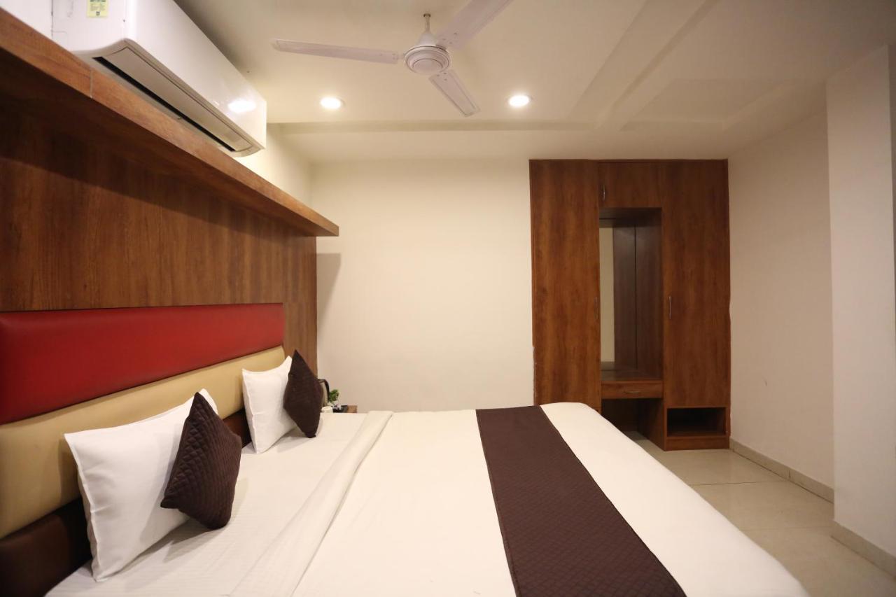 Hotel Sm Suits Near Delhi Airport-Unit By Grand Urban Luxury Nueva Delhi Exterior foto