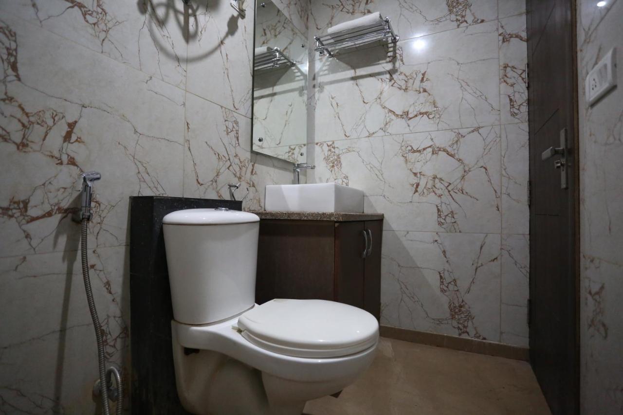 Hotel Sm Suits Near Delhi Airport-Unit By Grand Urban Luxury Nueva Delhi Exterior foto