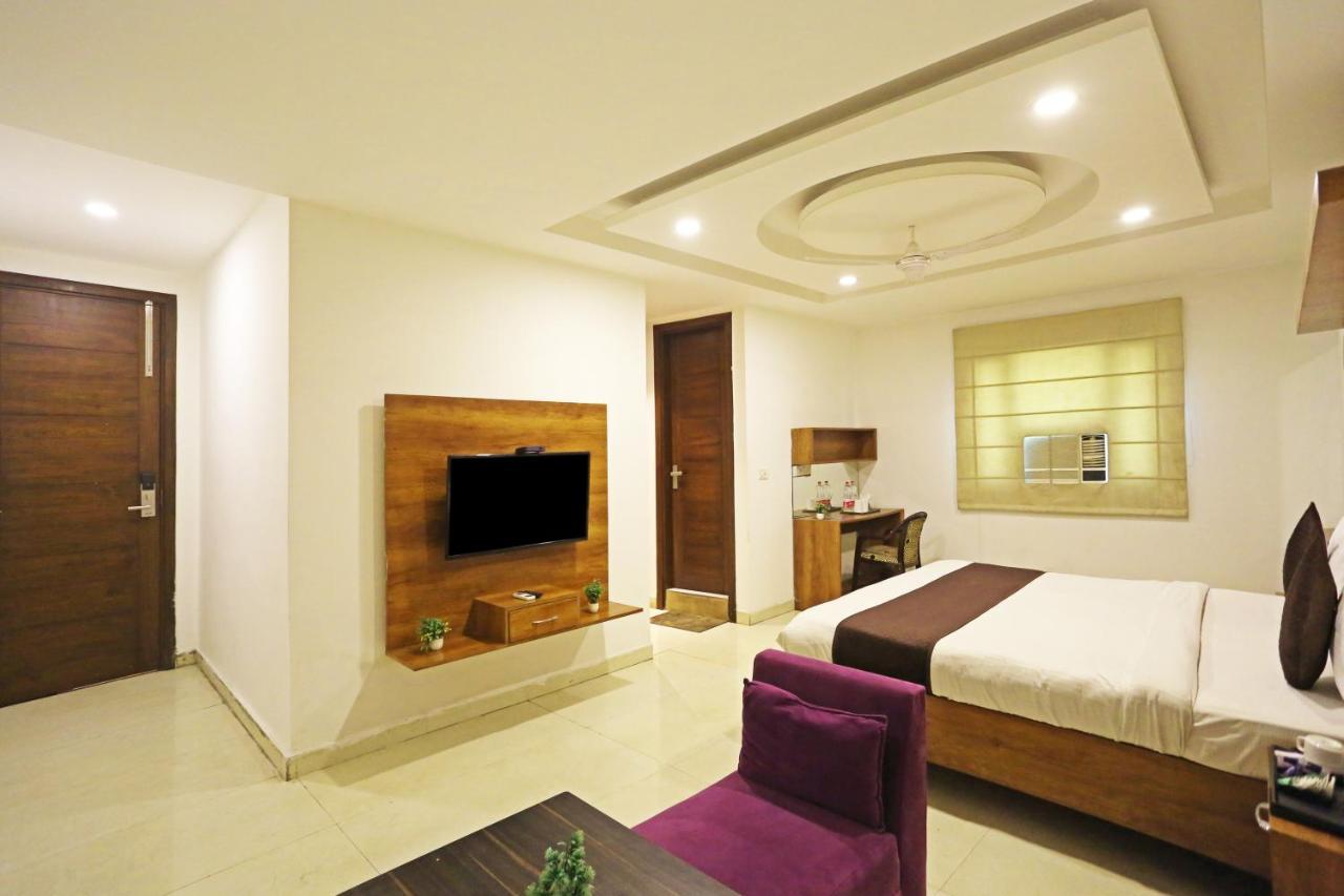 Hotel Sm Suits Near Delhi Airport-Unit By Grand Urban Luxury Nueva Delhi Exterior foto