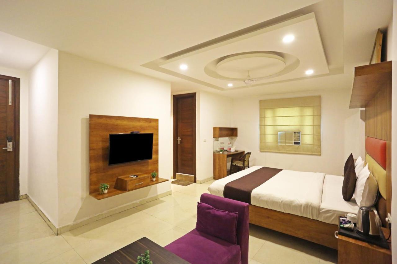 Hotel Sm Suits Near Delhi Airport-Unit By Grand Urban Luxury Nueva Delhi Exterior foto