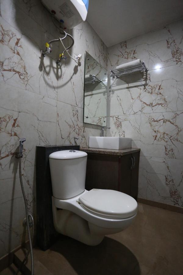 Hotel Sm Suits Near Delhi Airport-Unit By Grand Urban Luxury Nueva Delhi Exterior foto